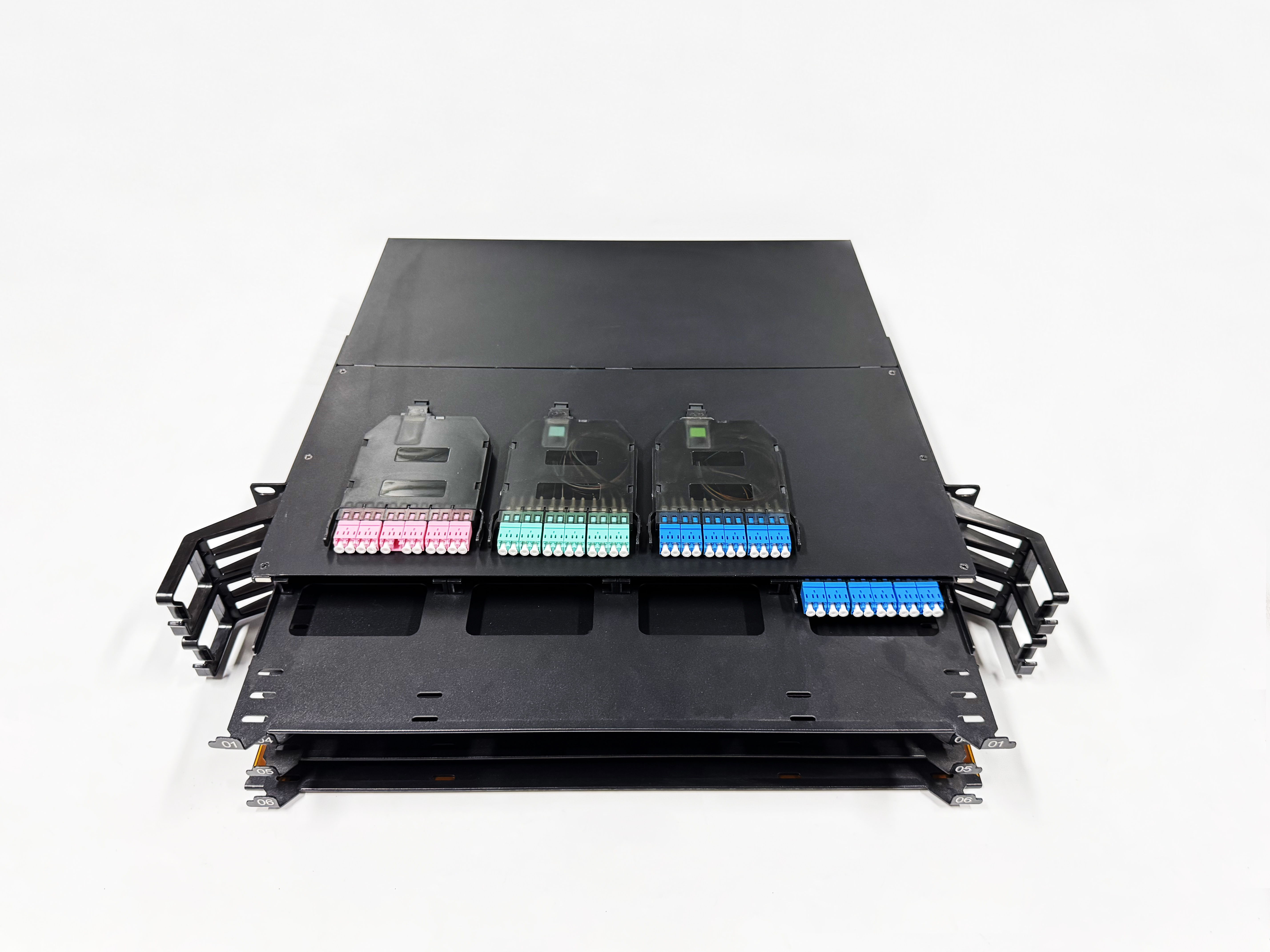 Последние блоги о компании Что такое MPO Patch Panel